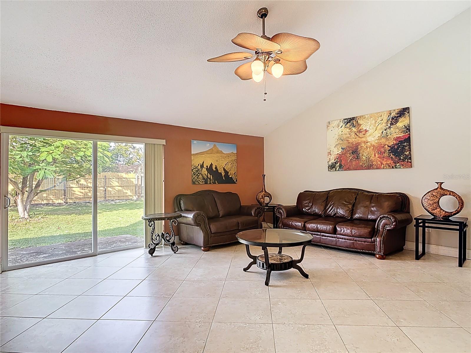 Image 6 of 43 For 1051 Alameda Drive