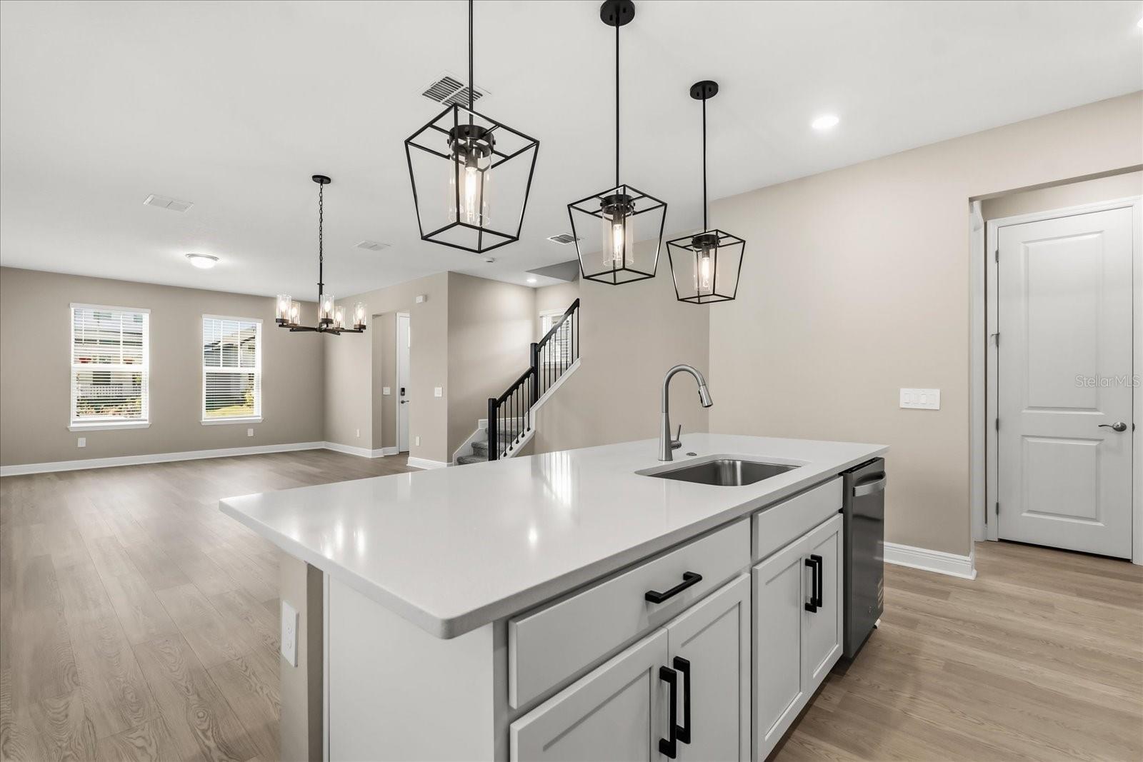 Image 14 of 39 For 16496 Silver Brook Way