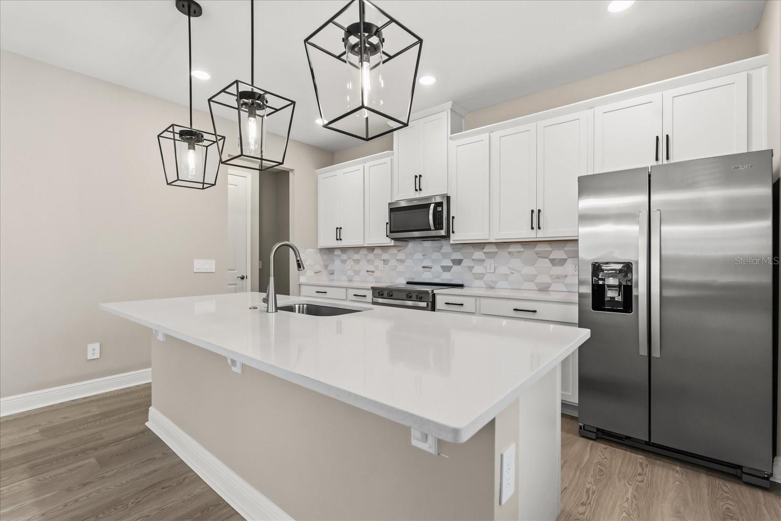 Image 16 of 39 For 16496 Silver Brook Way