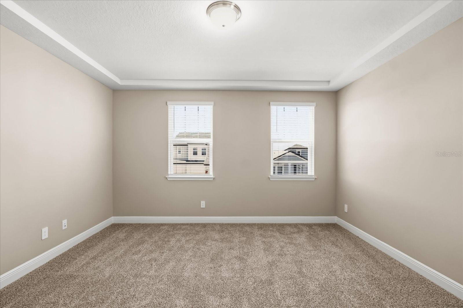 Image 27 of 39 For 16496 Silver Brook Way