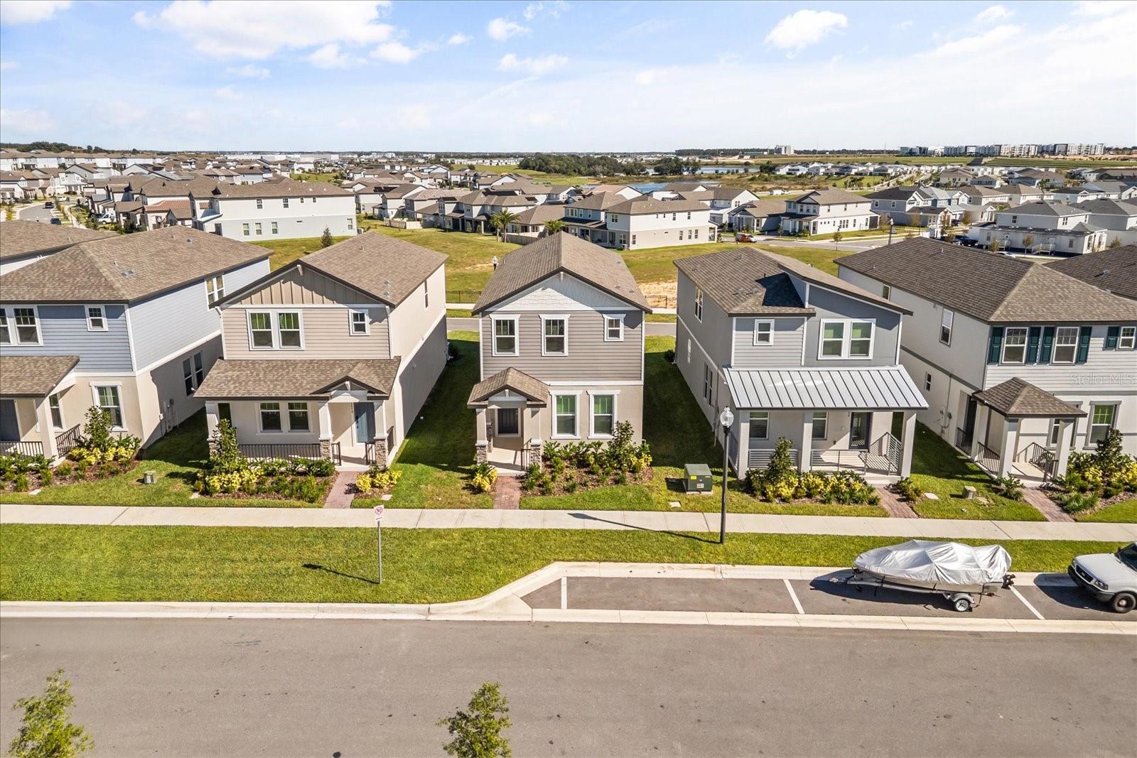 Image 35 of 39 For 16496 Silver Brook Way