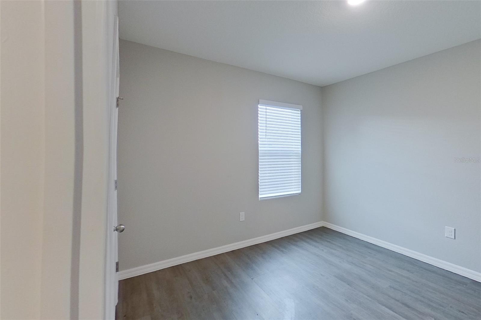 Image 15 of 20 For 32037 Katelin Circle