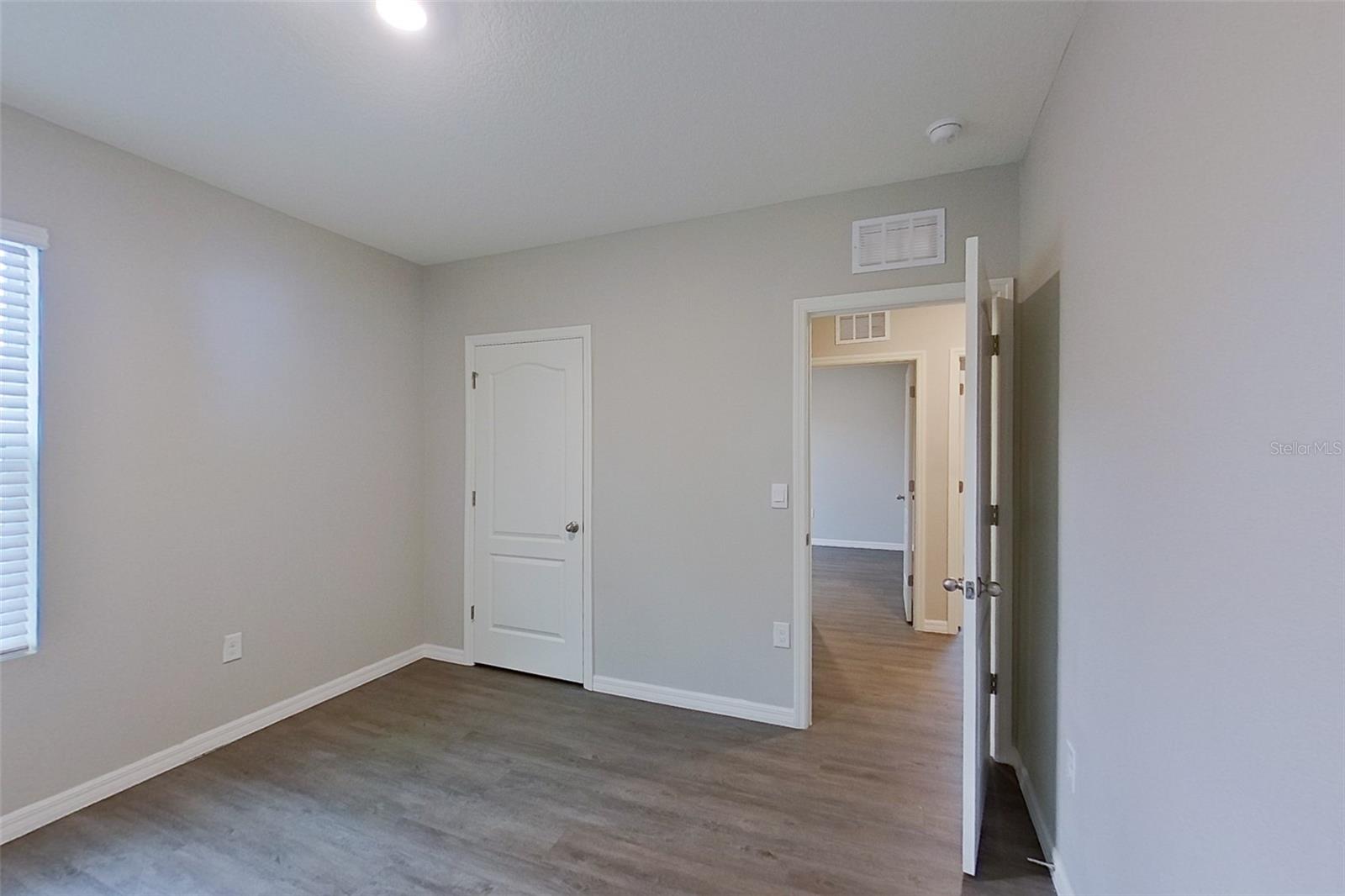 Image 18 of 20 For 32037 Katelin Circle