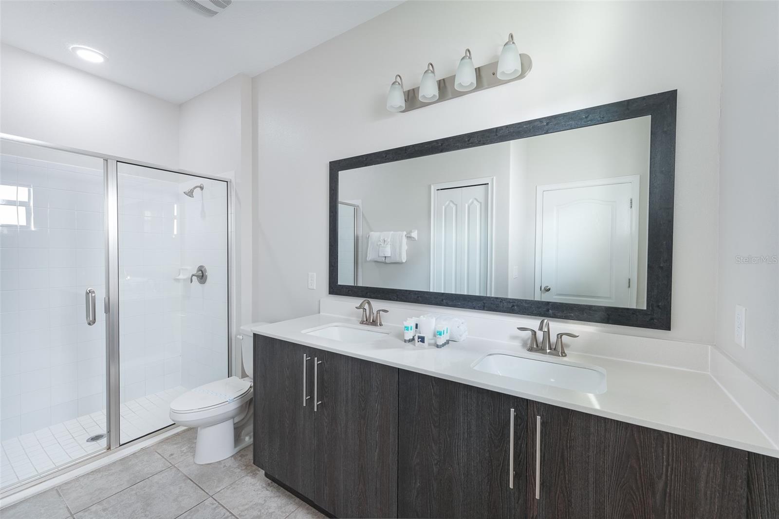 Image 13 of 43 For 207 Macaulays Cove