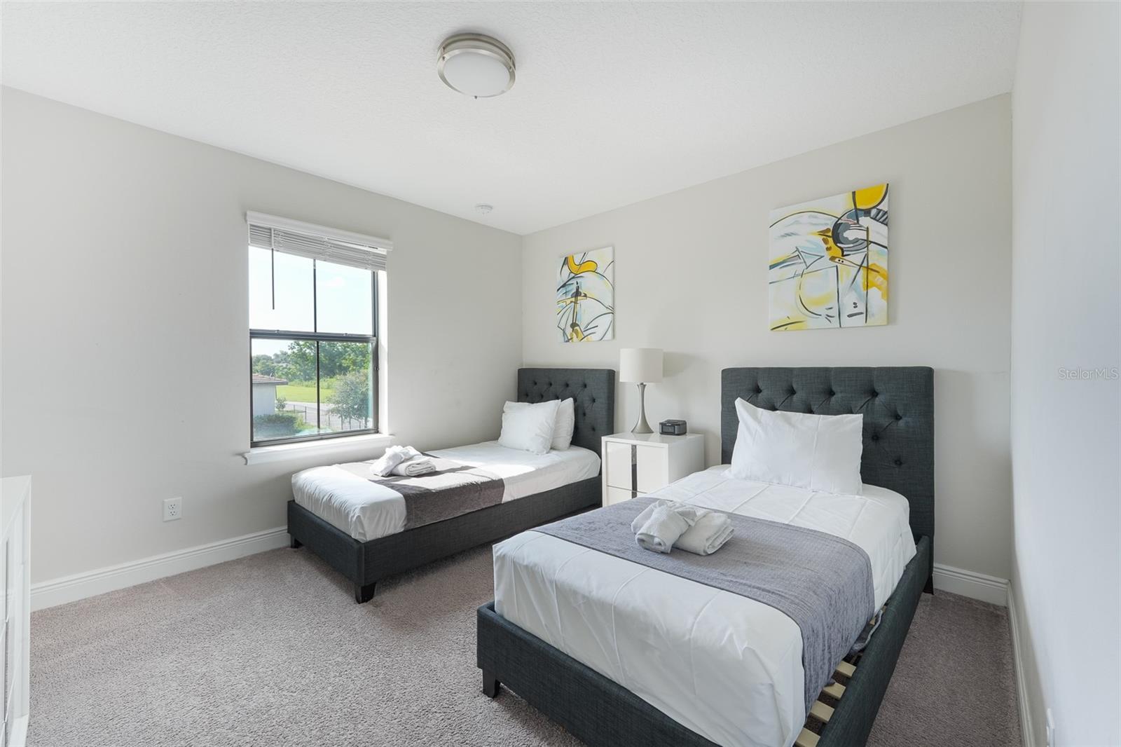 Image 18 of 43 For 207 Macaulays Cove