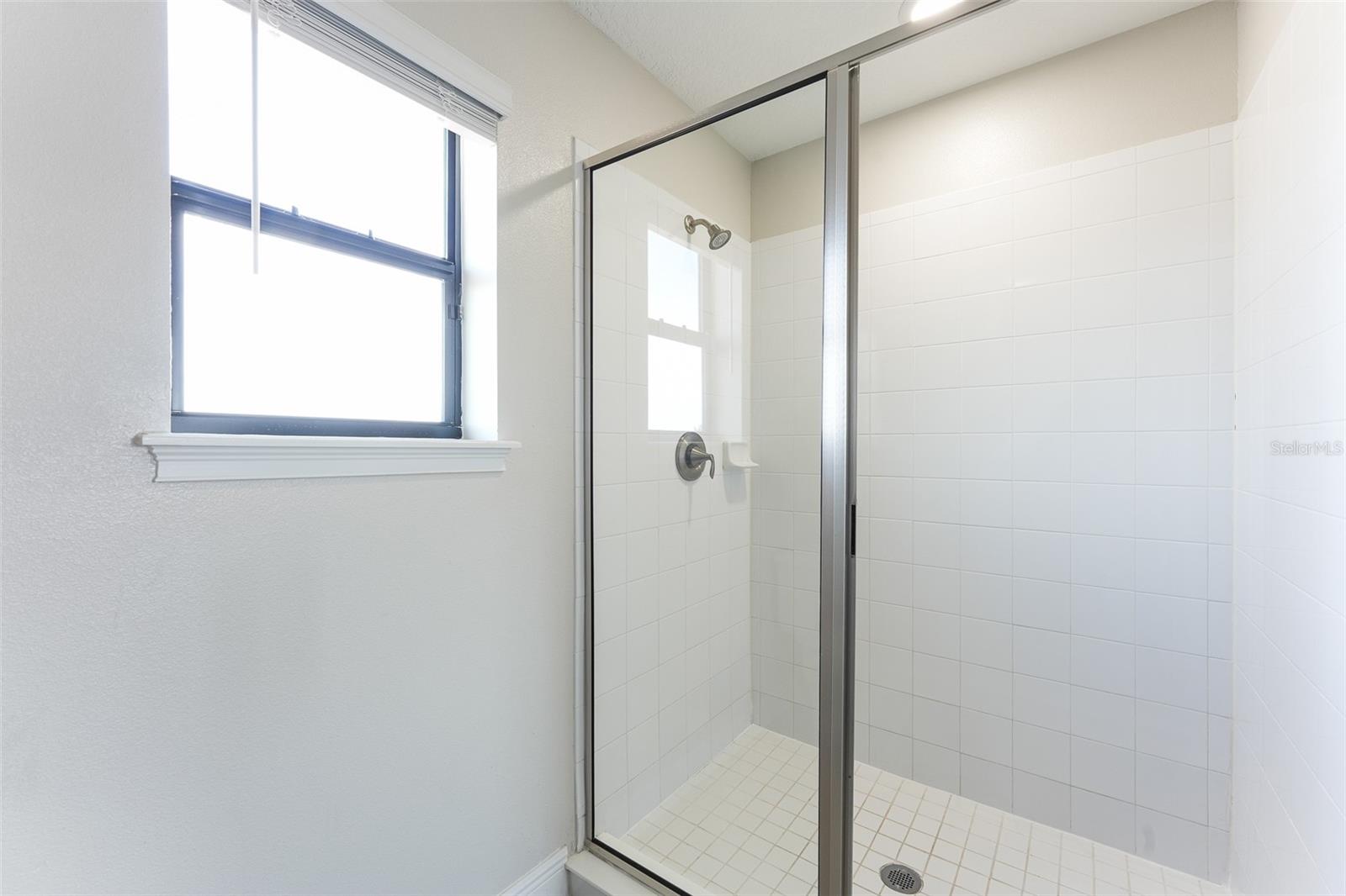 Image 25 of 43 For 207 Macaulays Cove