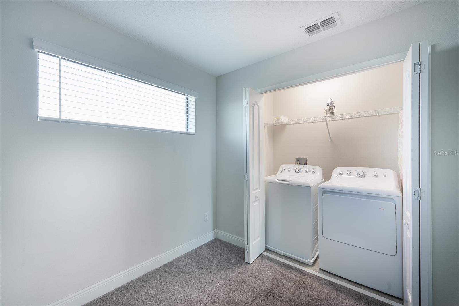 Image 26 of 43 For 207 Macaulays Cove