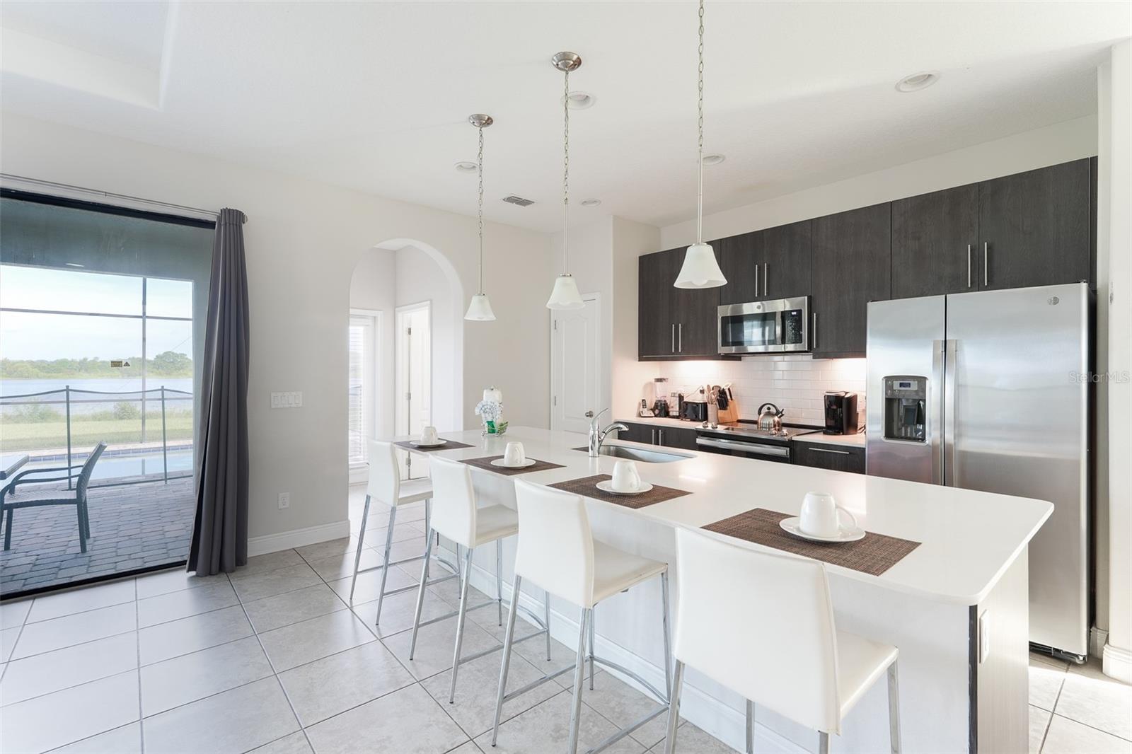 Image 4 of 43 For 207 Macaulays Cove