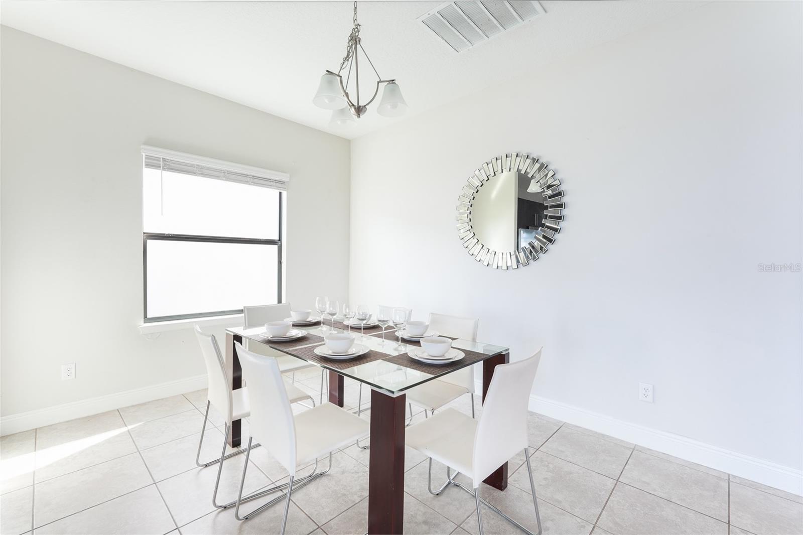 Image 7 of 43 For 207 Macaulays Cove