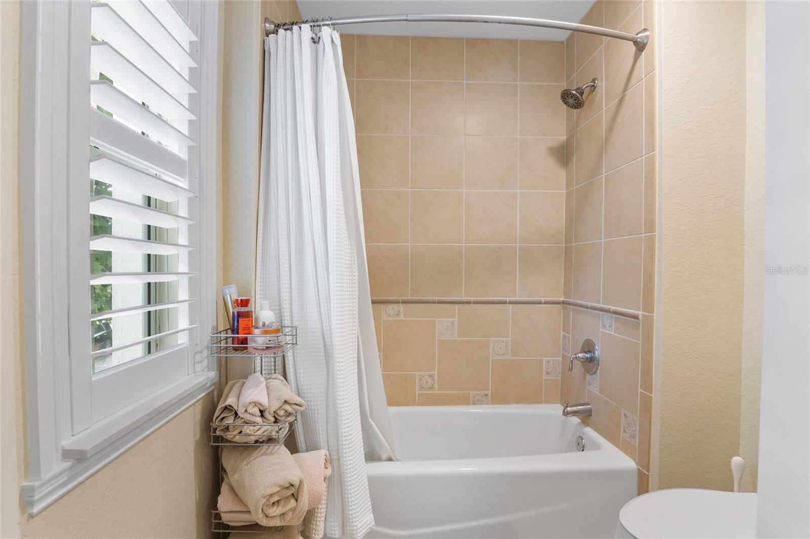 Image 13 of 39 For 7600 Sandy Ridge Drive 204