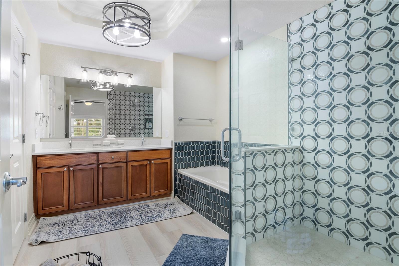 Image 19 of 39 For 7600 Sandy Ridge Drive 204