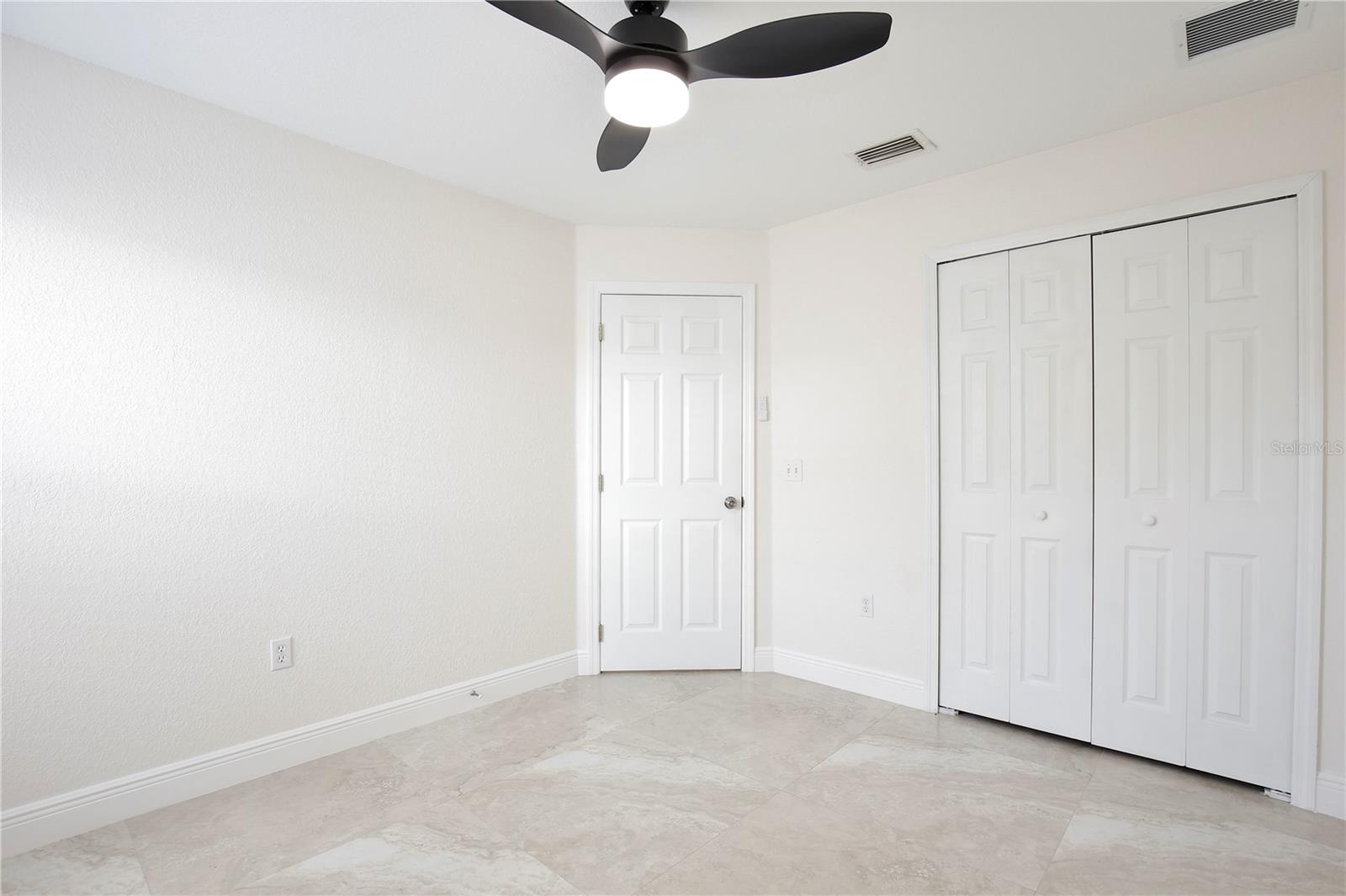 Image 16 of 25 For 1907 Barco Court