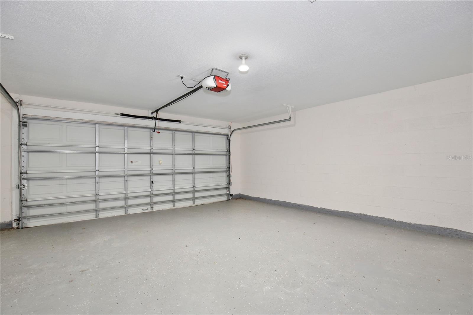 Image 21 of 25 For 1907 Barco Court