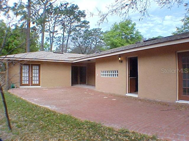 Listing photo id 11 for 805 Oakdale Street