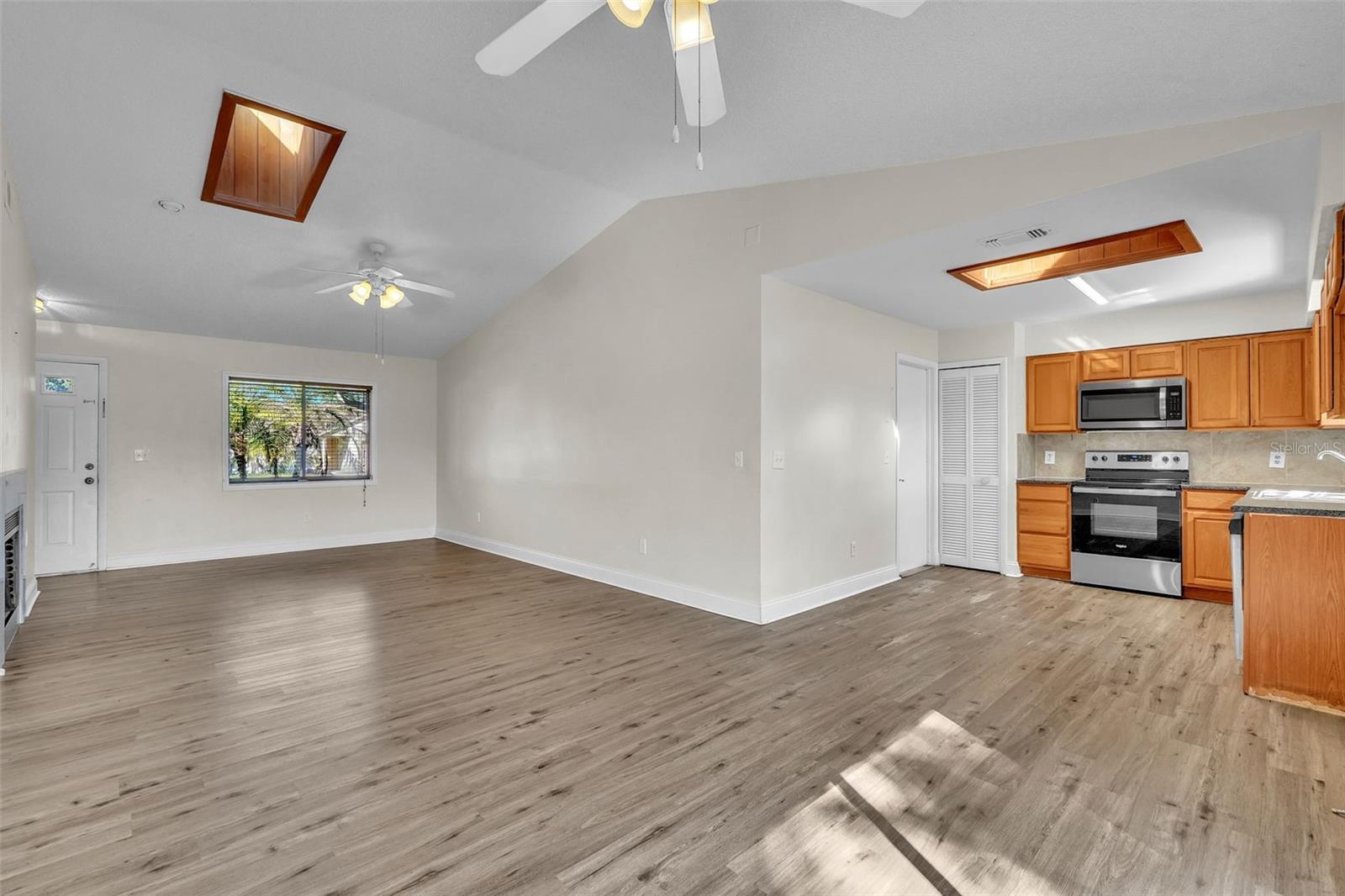 Image 16 of 24 For 7724 Pengrove Pass