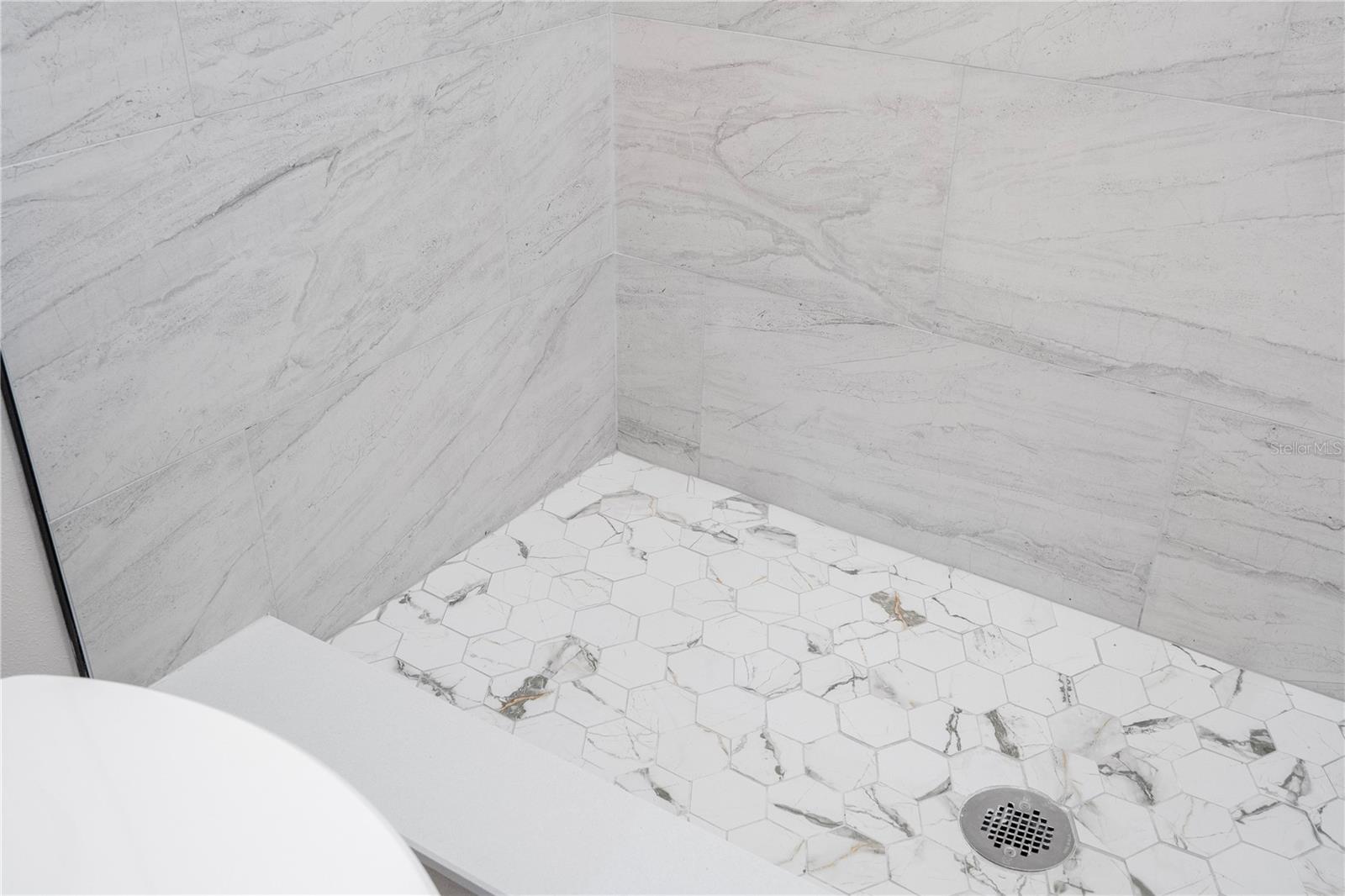 Image 25 of 64 For 1124 Munster Street