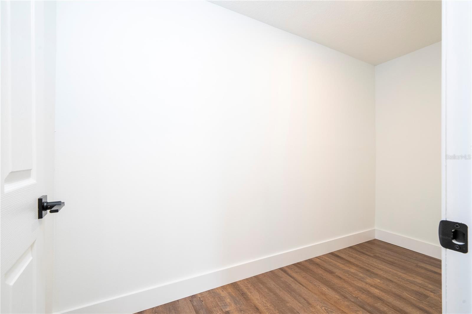 Image 58 of 64 For 1124 Munster Street