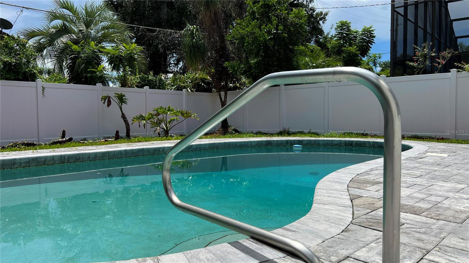 Image 64 of 64 For 1124 Munster Street