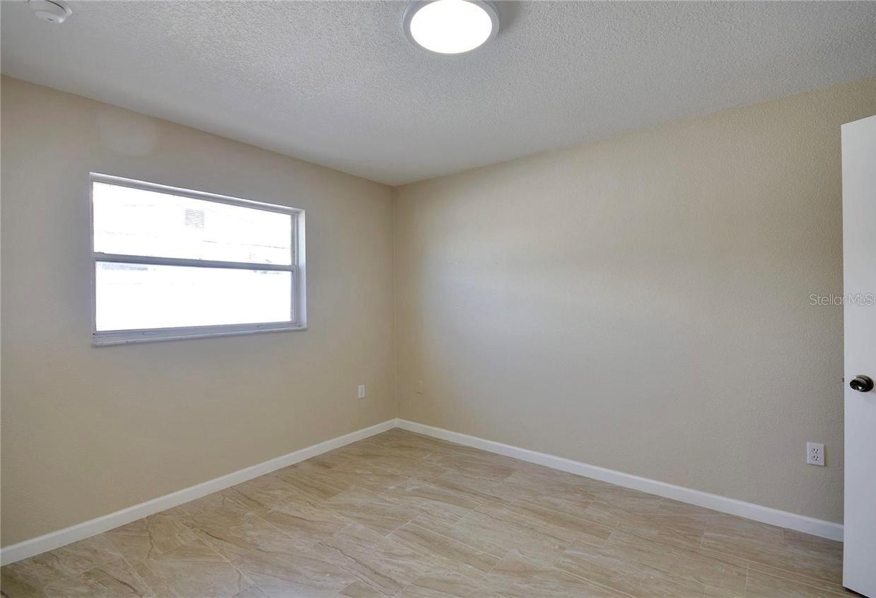 Image 16 of 20 For 757 Evangeline Avenue