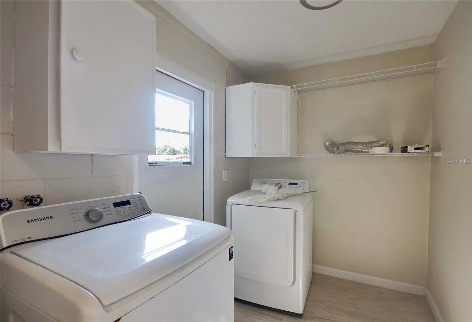 Image 8 of 20 For 757 Evangeline Avenue