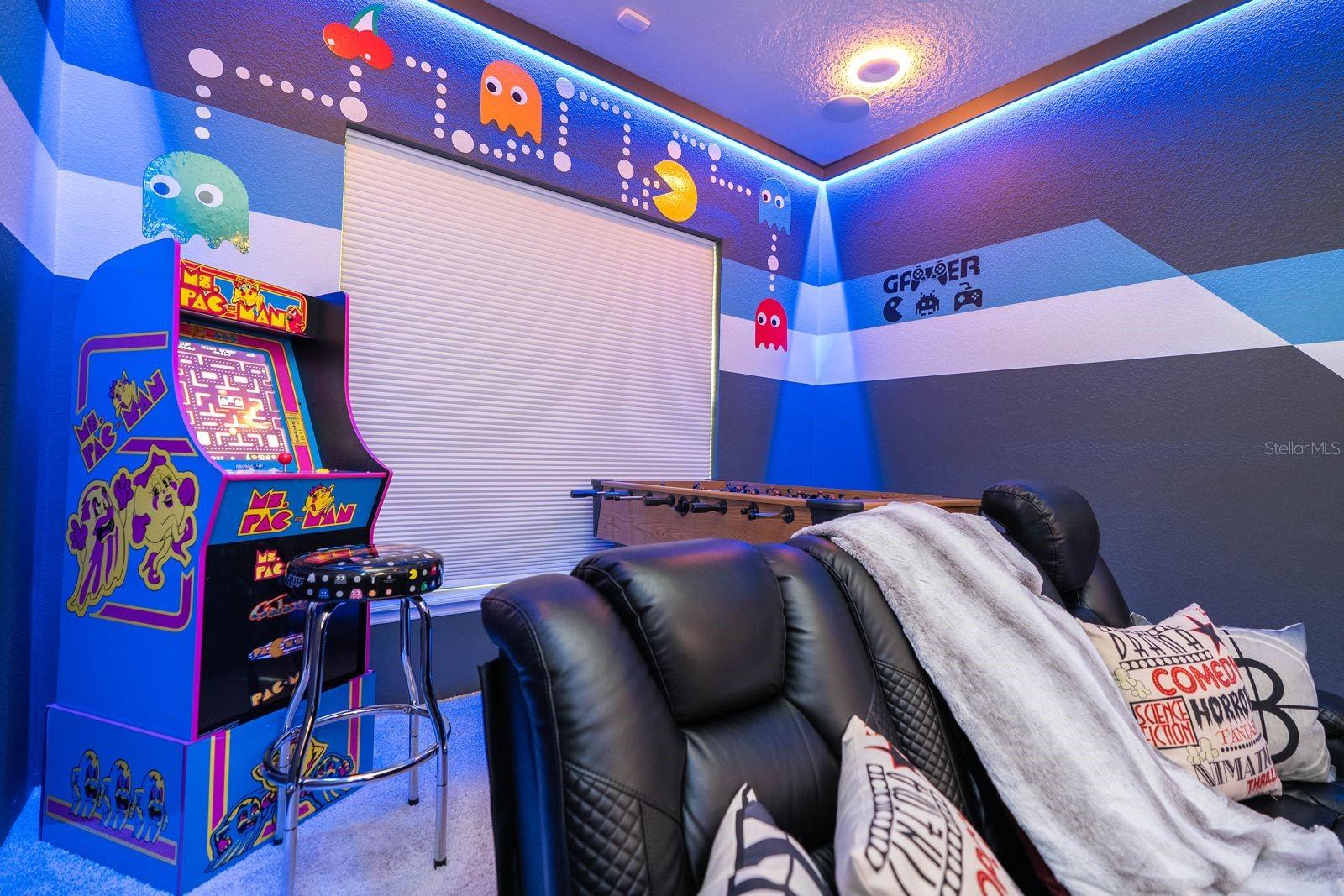 Image 50 of 91 For 9331 Royal Estates Boulevard