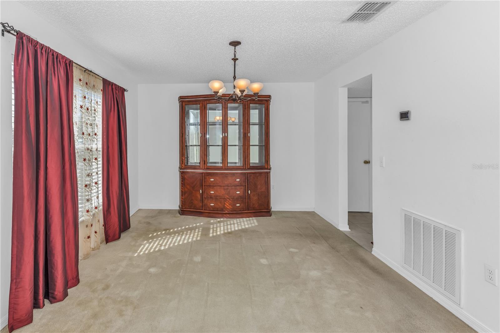 Image 11 of 35 For 2990 Covington Drive