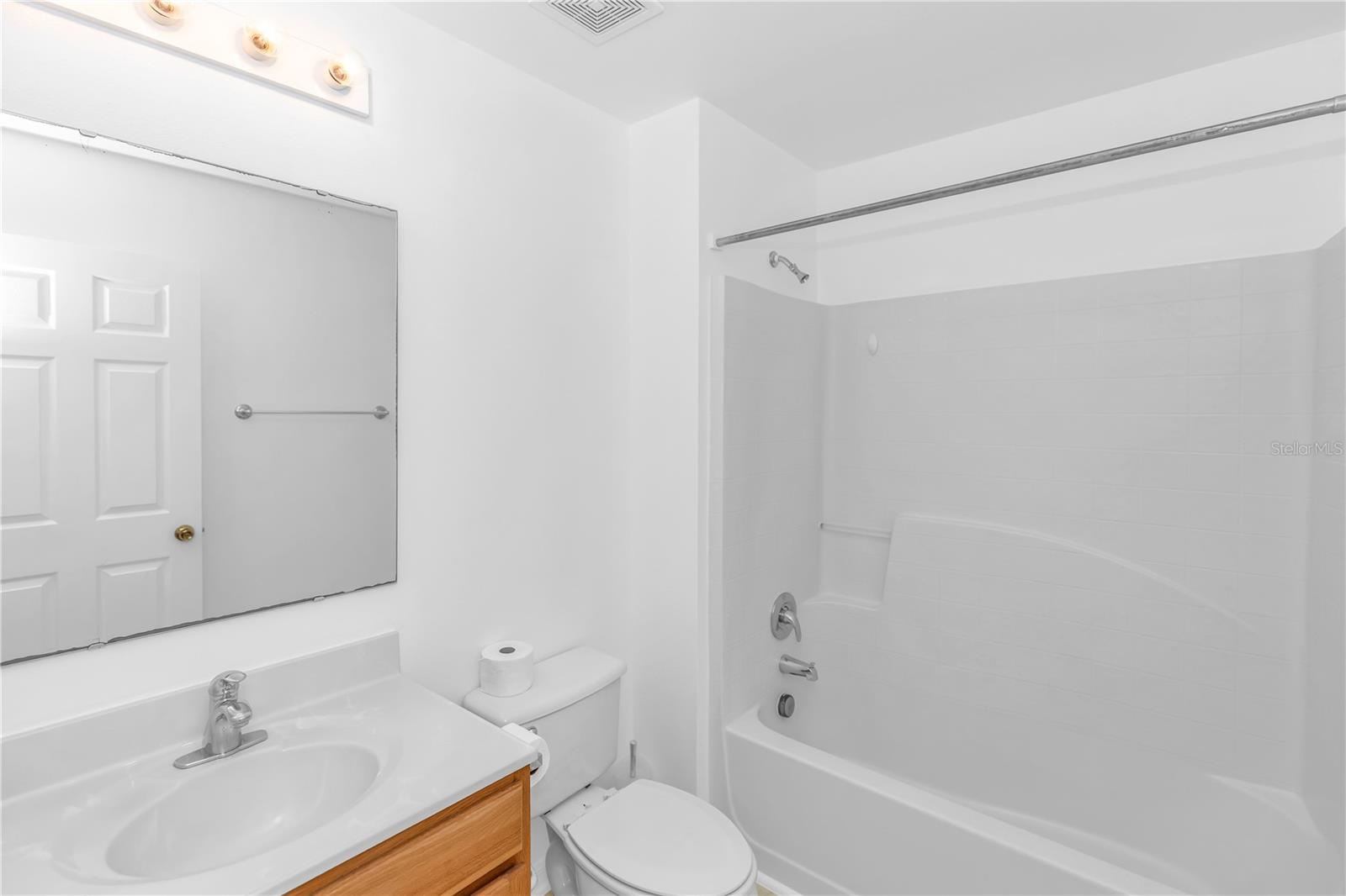 Image 22 of 35 For 2990 Covington Drive