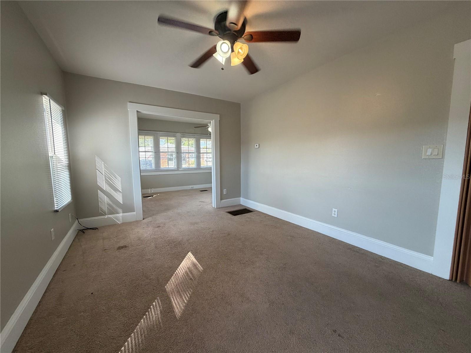 Image 6 of 11 For 18 Golf Links Avenue