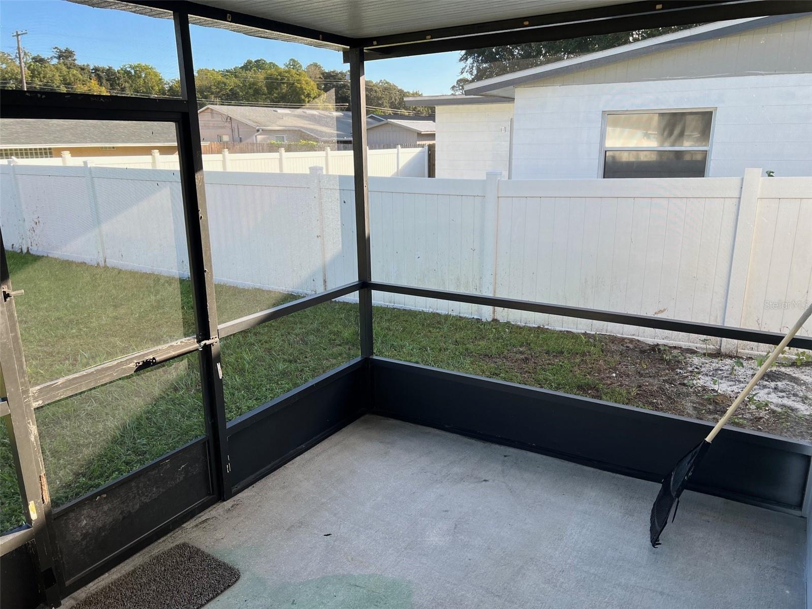 Image 3 of 7 For 14425 Daring Avenue