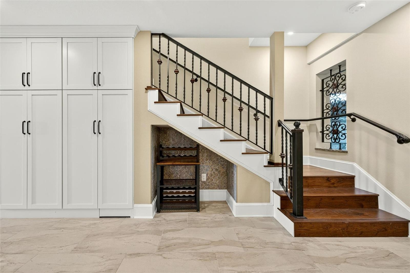 Image 18 of 82 For 1231 Poinsettia Avenue