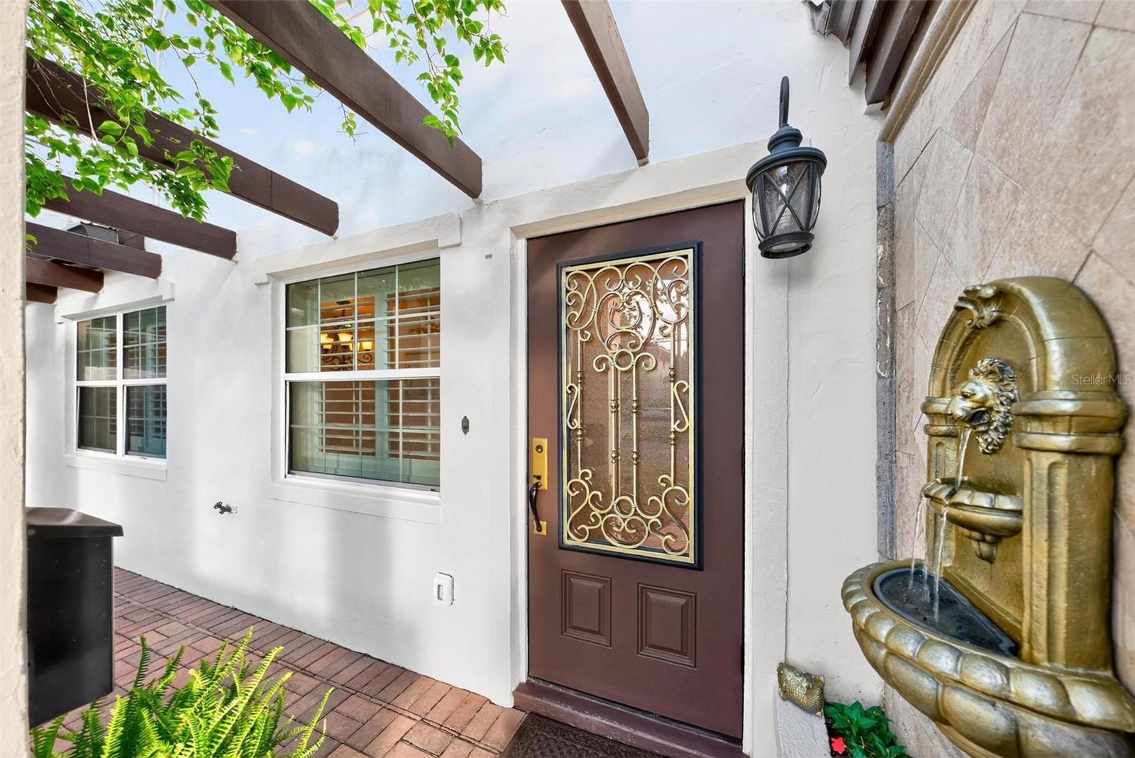 Image 6 of 82 For 1231 Poinsettia Avenue