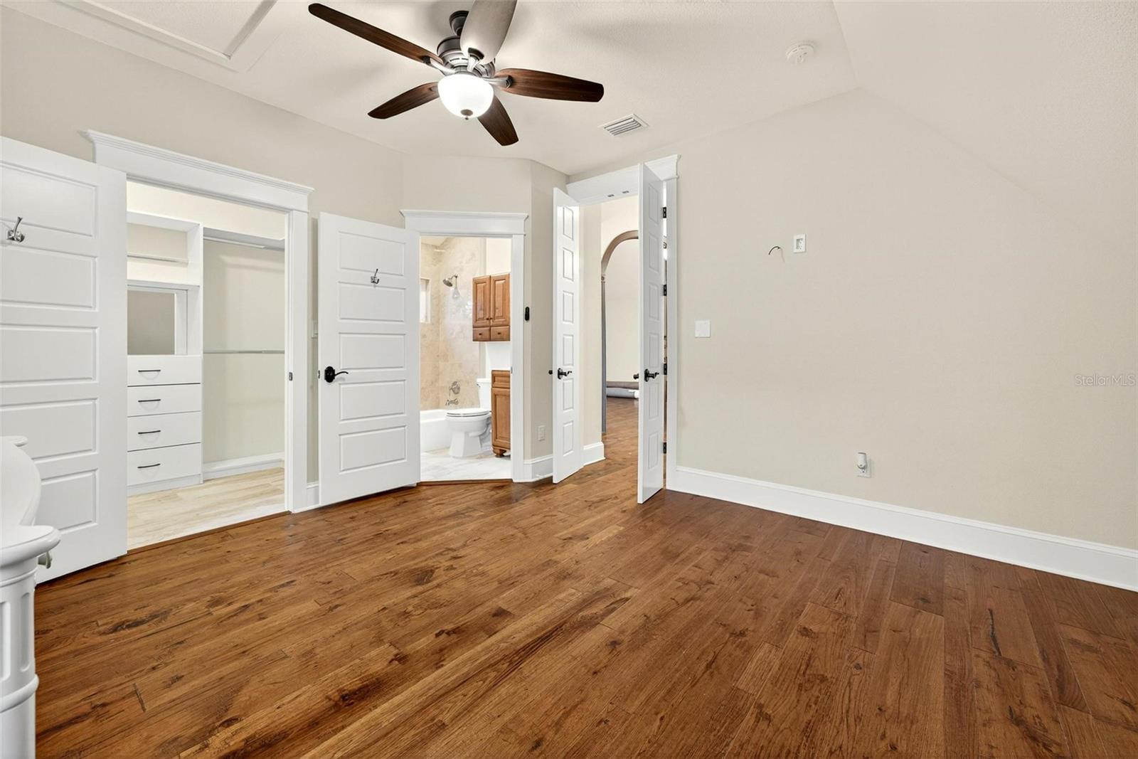 Image 60 of 82 For 1231 Poinsettia Avenue