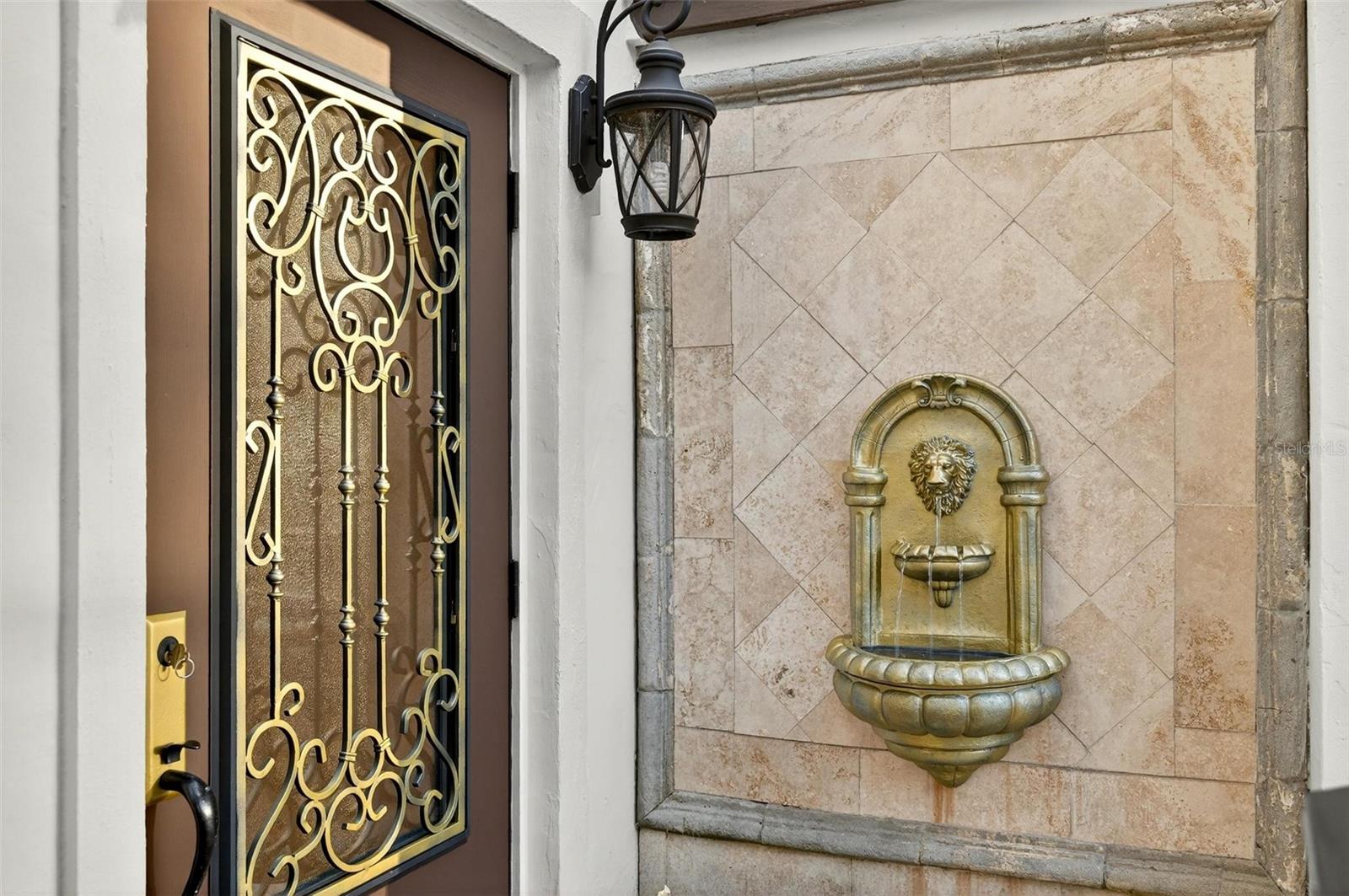 Image 7 of 82 For 1231 Poinsettia Avenue