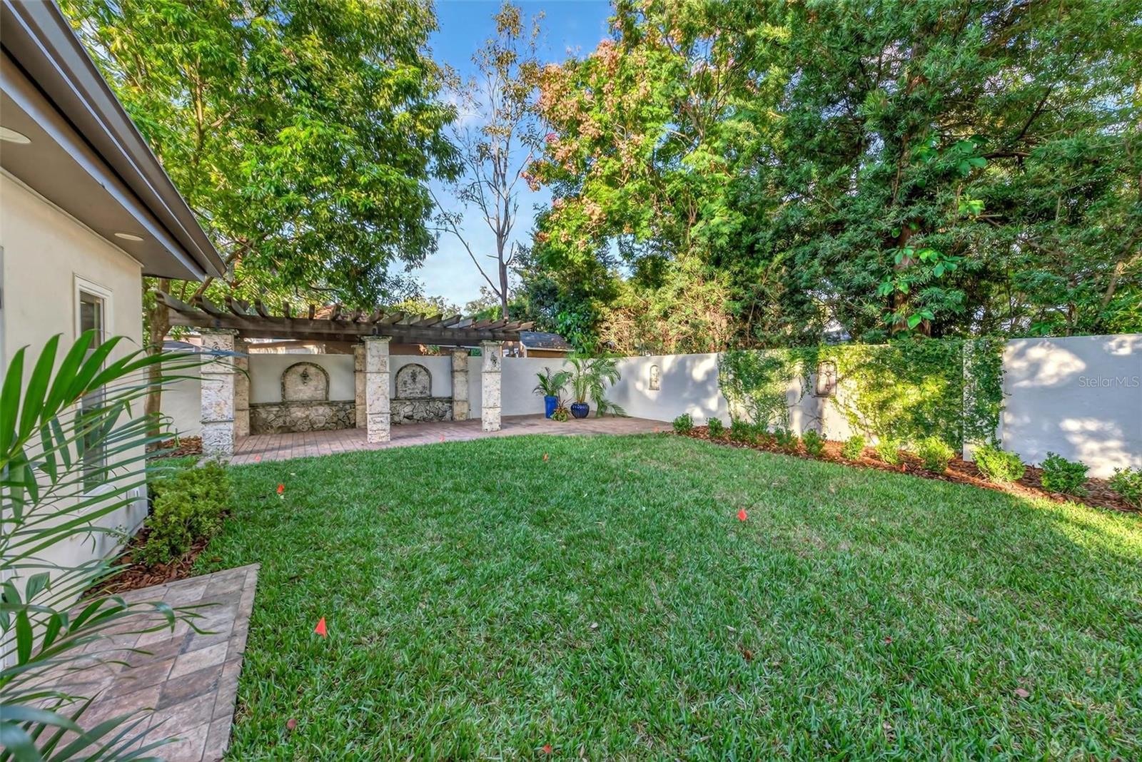 Image 71 of 82 For 1231 Poinsettia Avenue