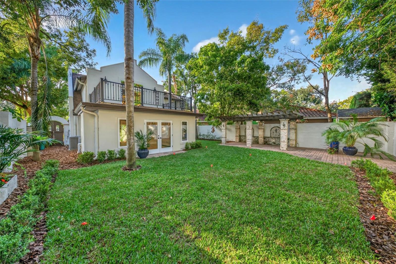 Image 72 of 82 For 1231 Poinsettia Avenue