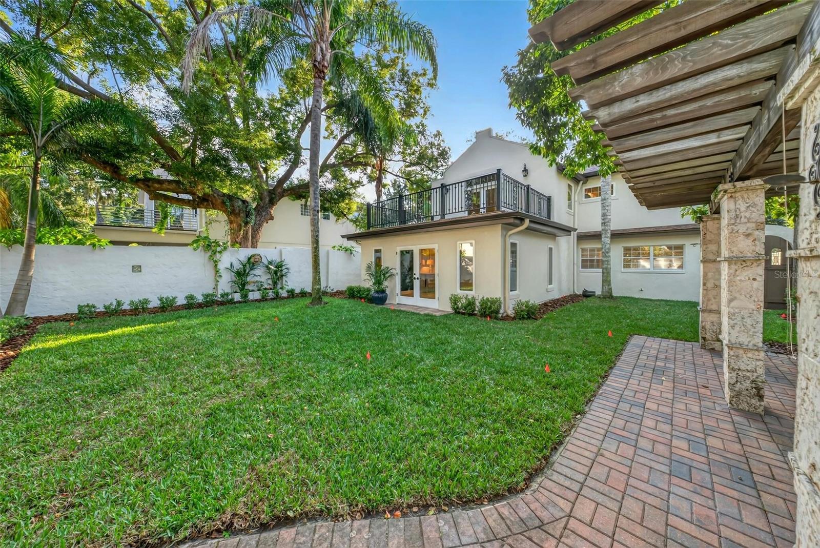 Image 73 of 82 For 1231 Poinsettia Avenue