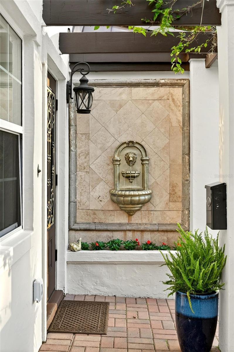 Image 8 of 82 For 1231 Poinsettia Avenue