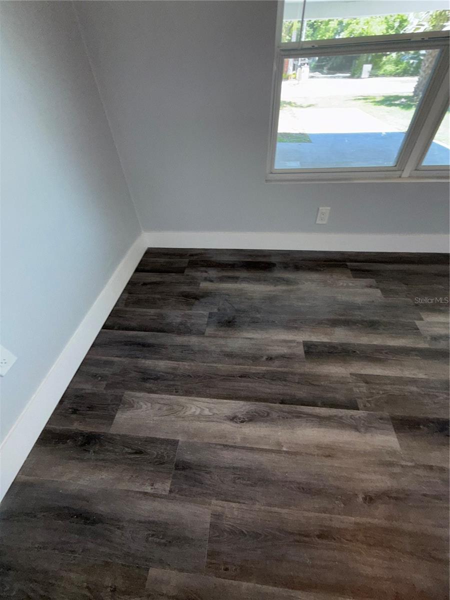 Image 22 of 29 For 5340 Brosche Road 1