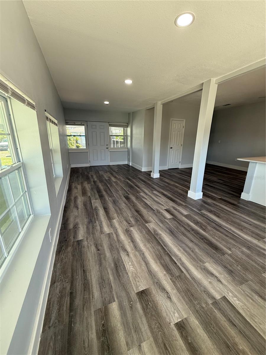 Image 5 of 29 For 5340 Brosche Road 1