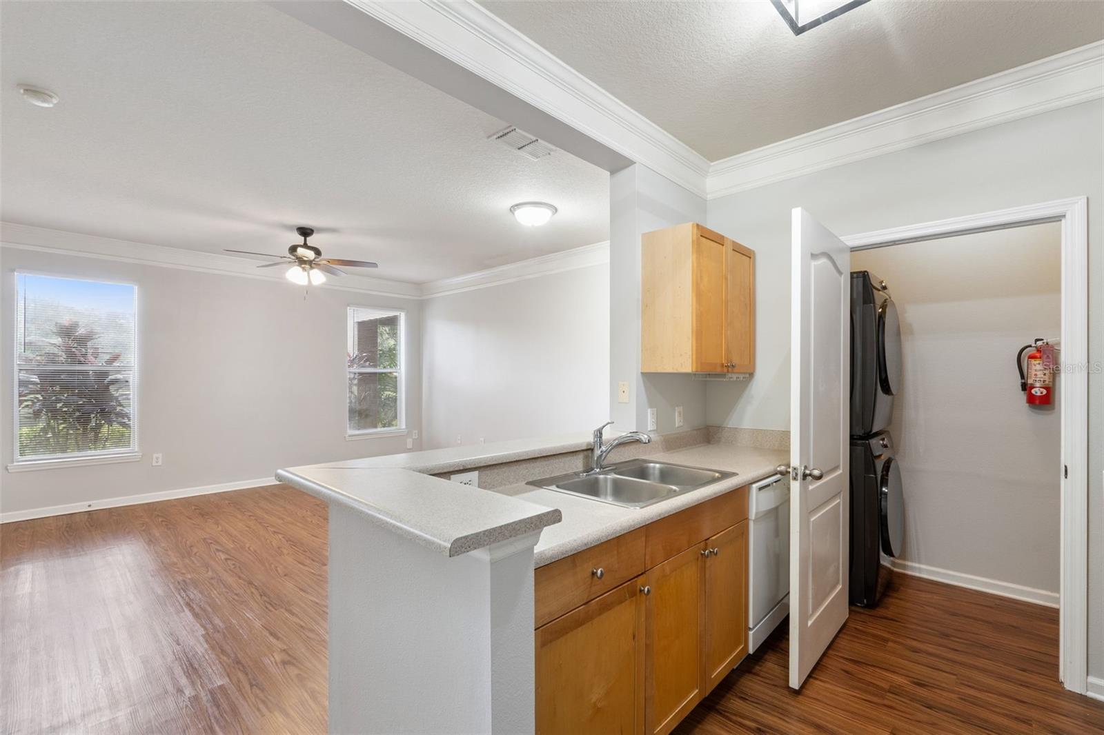 Image 11 of 46 For 8801 Villa View Circle 1