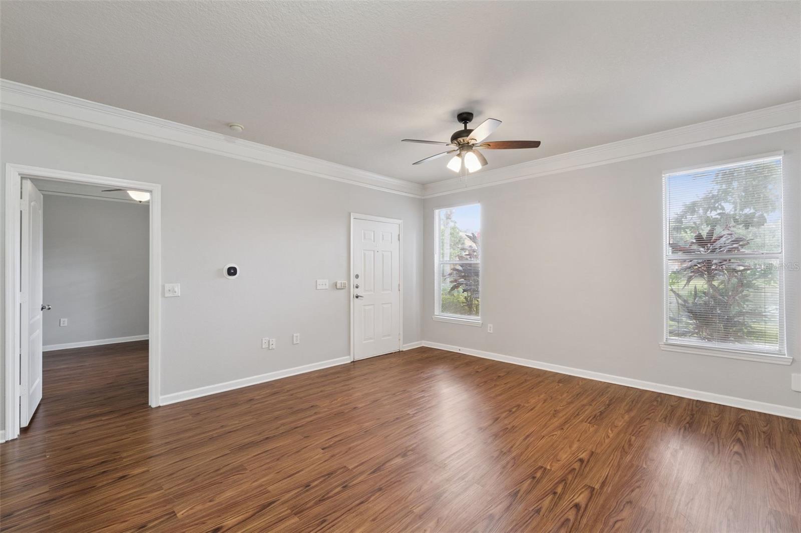 Image 17 of 46 For 8801 Villa View Circle 1