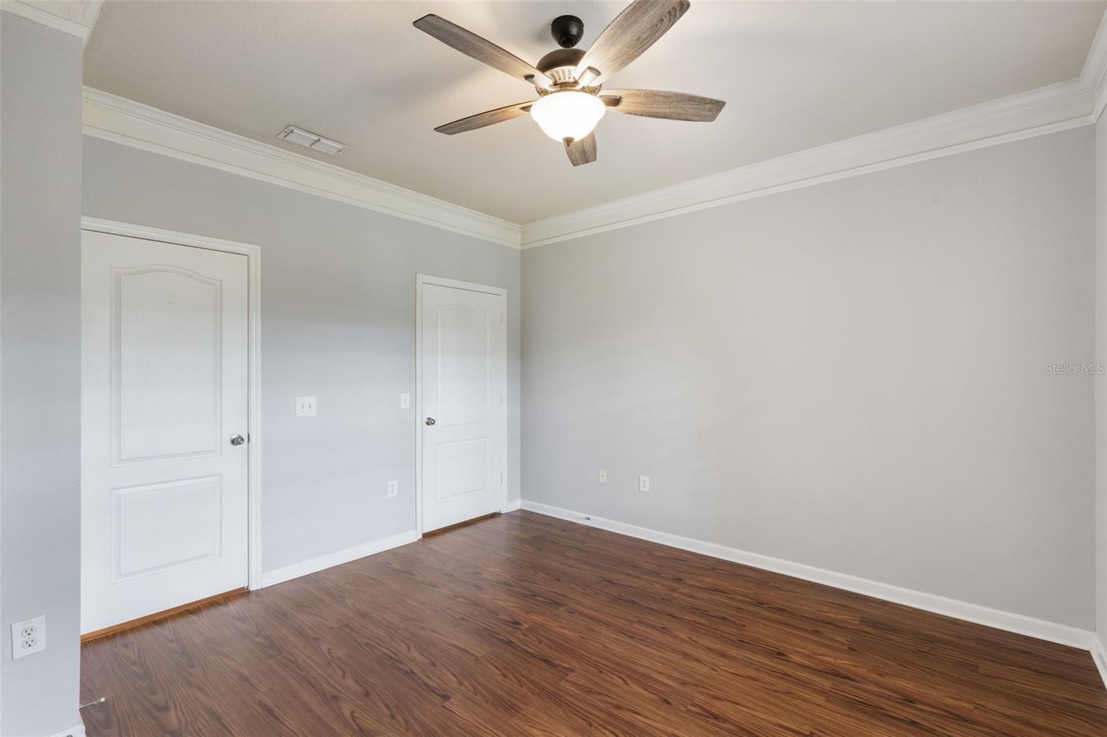 Image 20 of 46 For 8801 Villa View Circle 1