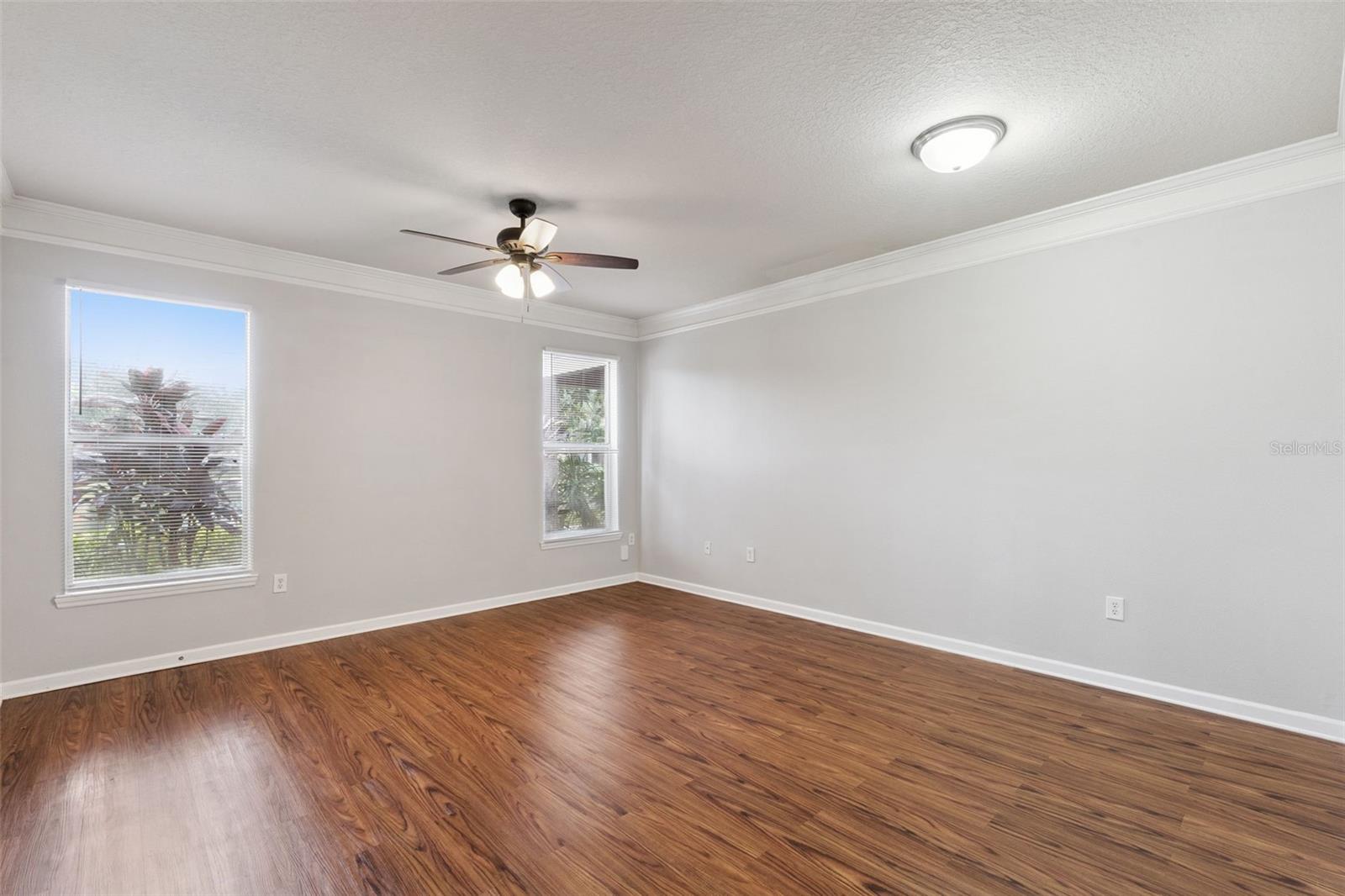 Image 21 of 46 For 8801 Villa View Circle 1