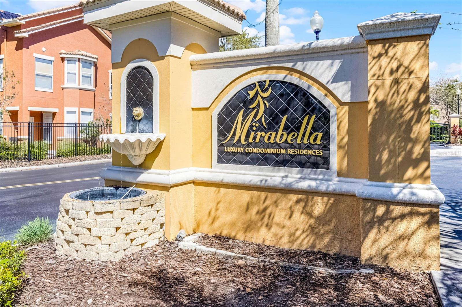 Image 32 of 46 For 8801 Villa View Circle 1