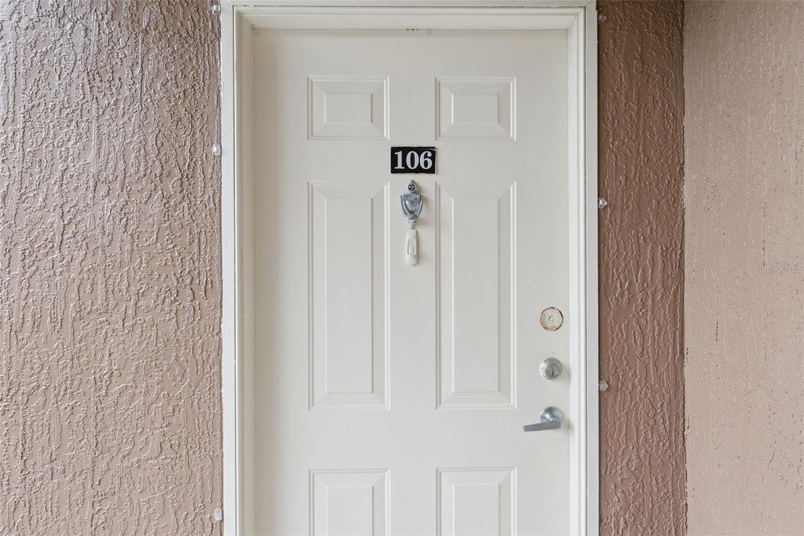 Image 5 of 46 For 8801 Villa View Circle 1