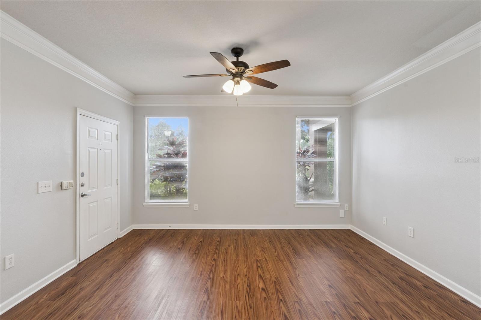 Image 8 of 46 For 8801 Villa View Circle 1