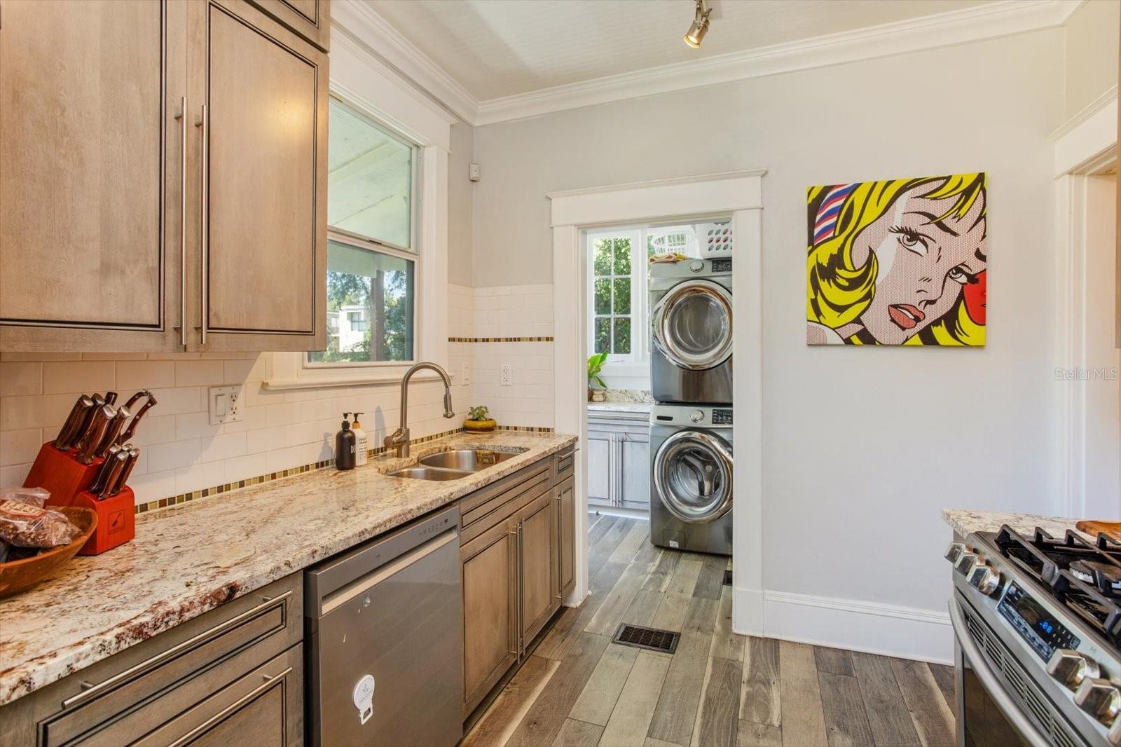 Image 6 of 21 For 1324 Indiana Avenue