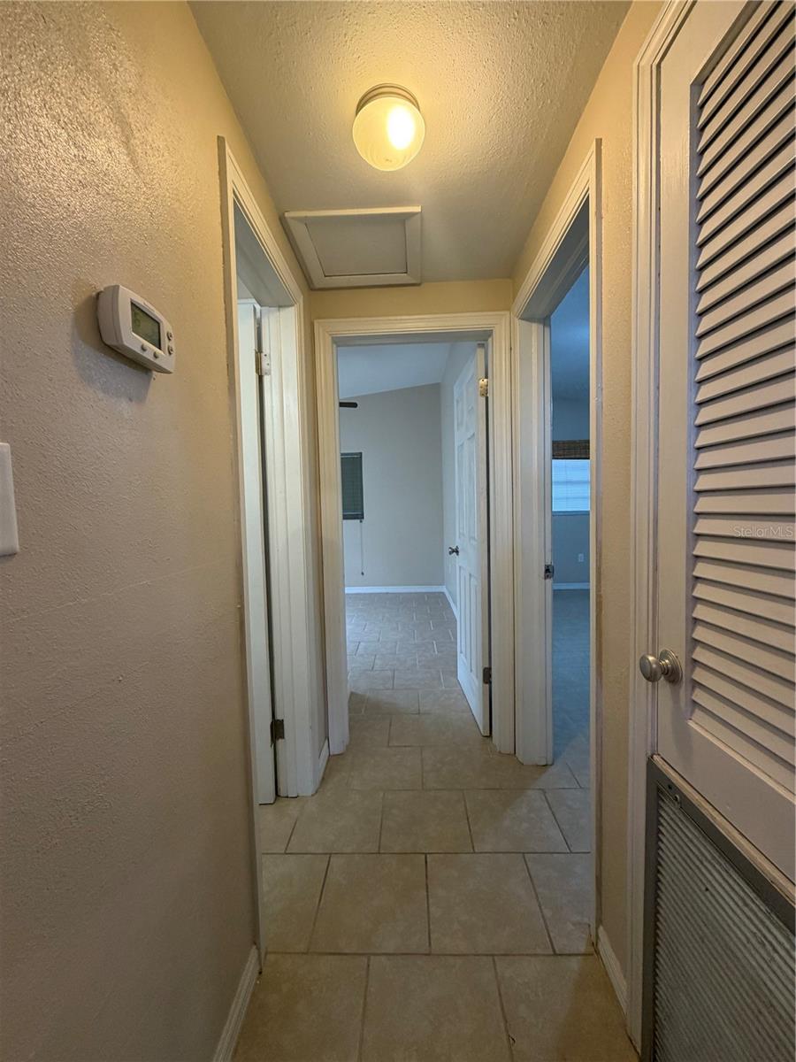 Image 11 of 17 For 904 Hill Street