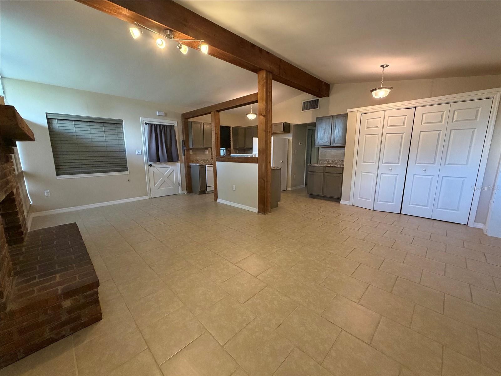 Image 13 of 17 For 904 Hill Street