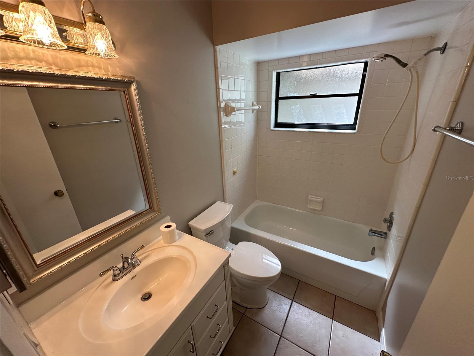 Image 10 of 16 For 1539 Pickwood Avenue